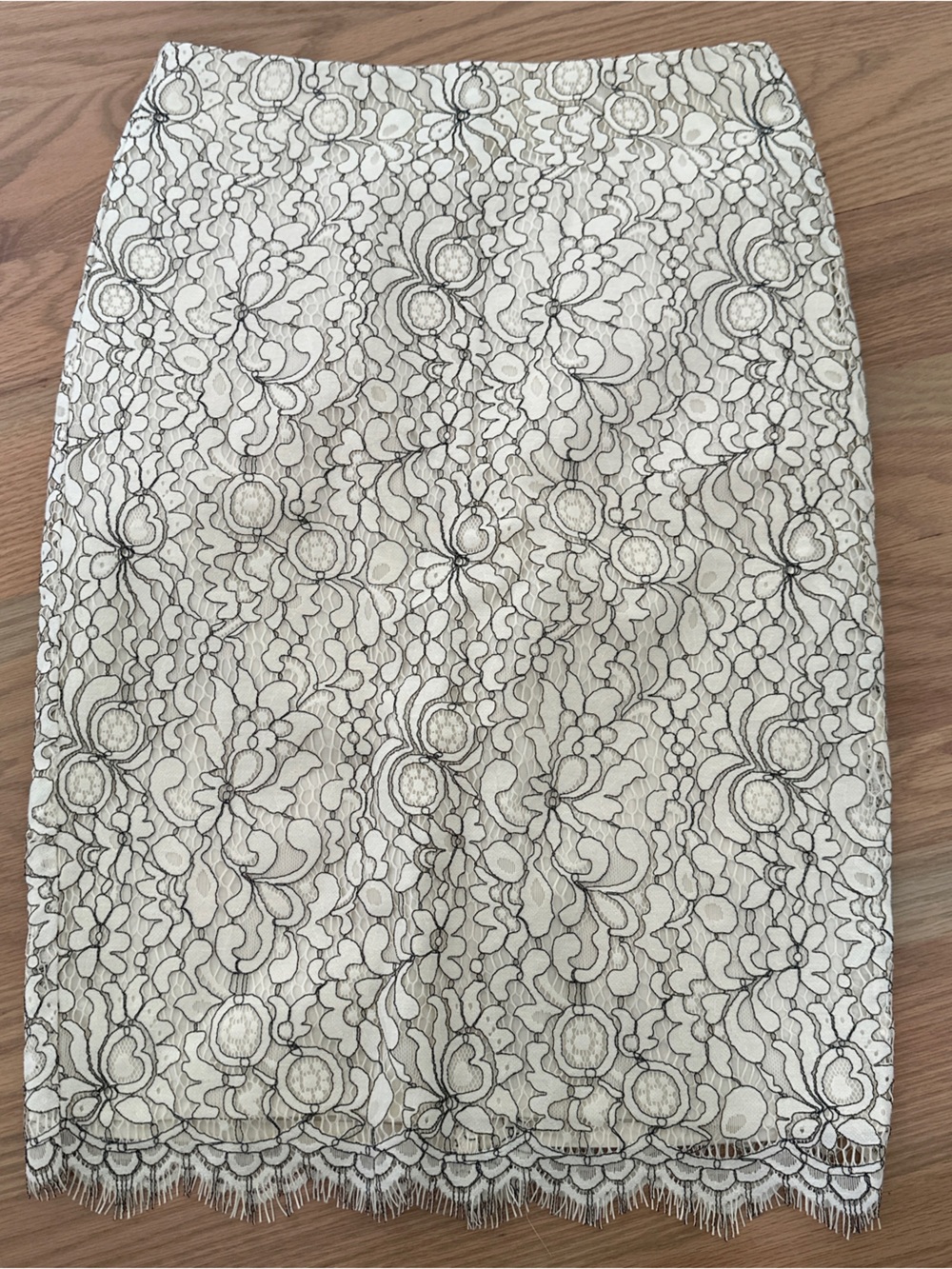 Women's Loft Ivory Lace Floral Pencil Skirt